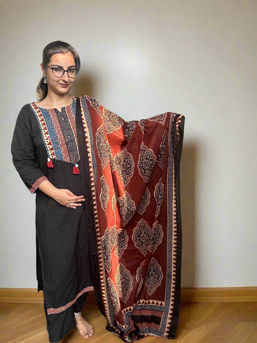 Kalagram Tales – Ajrakh-Inspired Cotton Suit Set