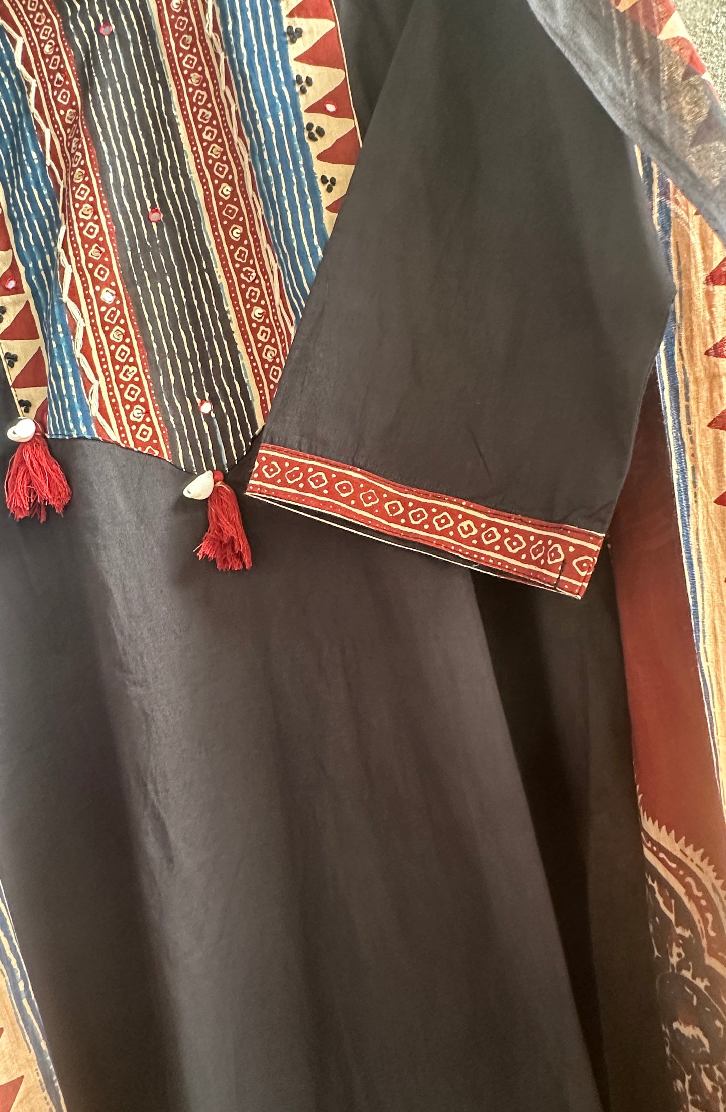 Kalagram Tales – Ajrakh-Inspired Cotton Suit Set